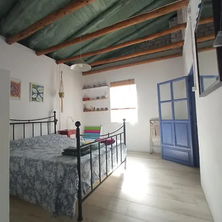 El Charcon Higuera De La Sierra (Huelva)